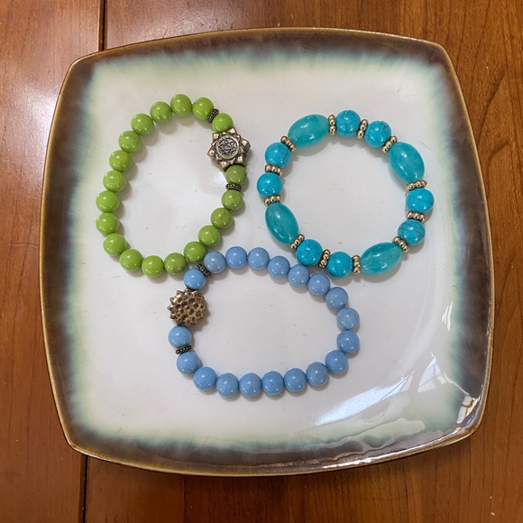 Avon Stretch Bracelet Set of 3 - Picture 1 of 5